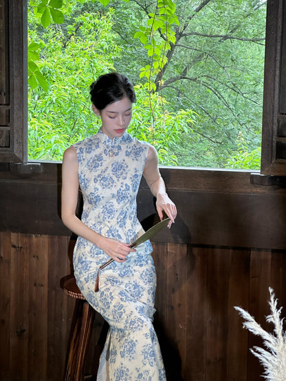 Sleeveless Cotton Porcelain Print Long Cheongsam | Forget Summer