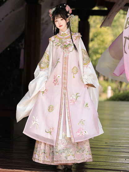 Ming Dynasty Hanfu Set with Embroidered Cloud Collar & Mamian Skirt｜Furong 芙蓉