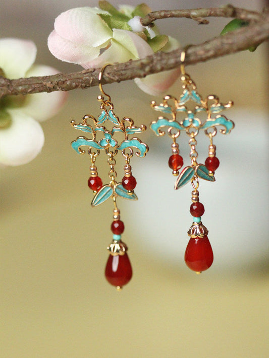 Brocade red agate droplet earrings - hanfu jewelry — side profile