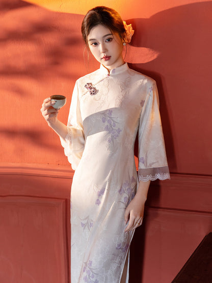 Mid Sleeve Floral Relaxed Cut Cheongsam | Moonlight Porcelain