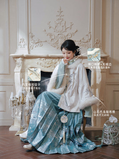 Ming Dynasty Hanfu Set with Jacket & Ocean Blue Mamian Skirt for Women | Zhaojun 昭君