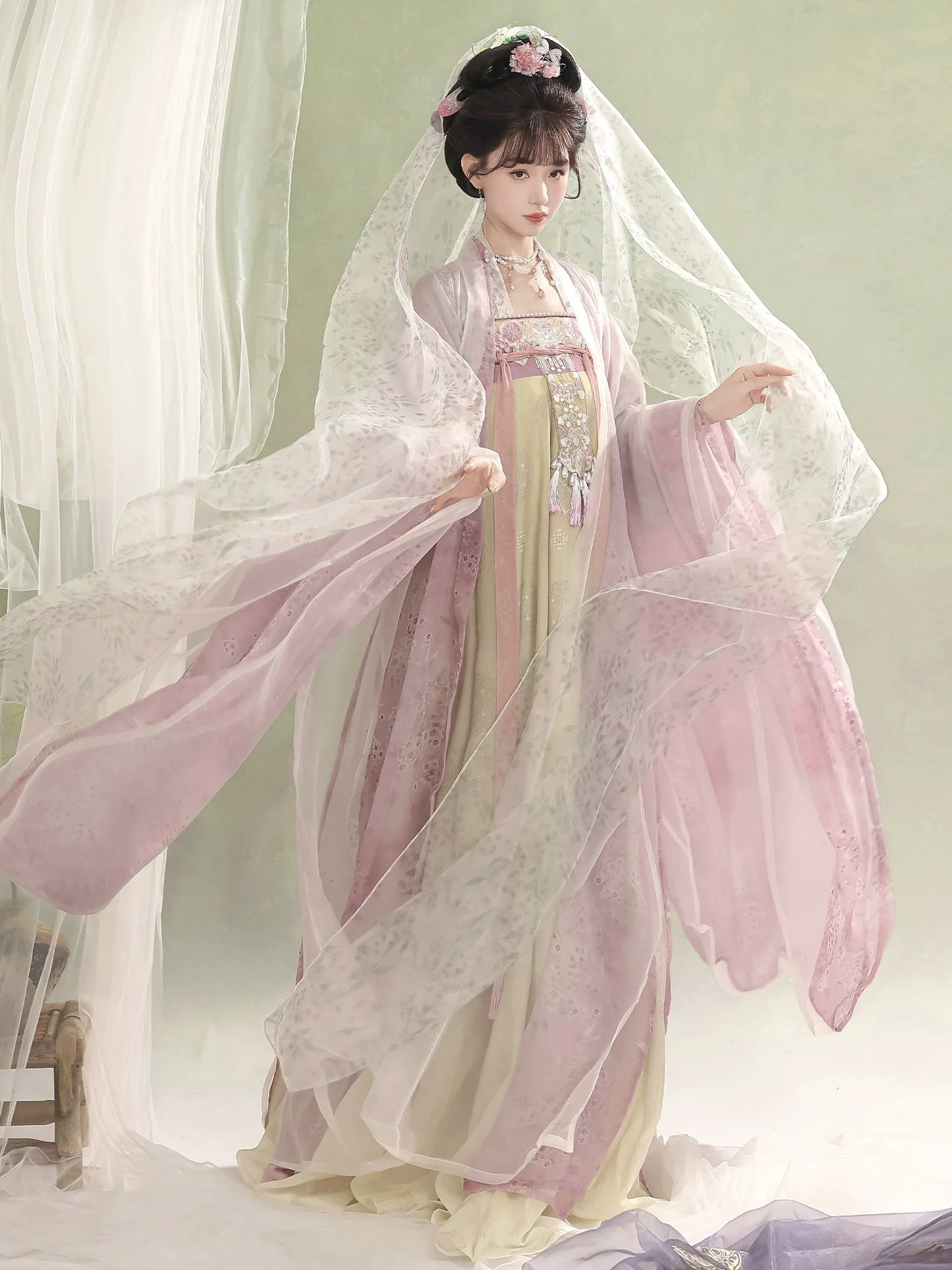Morning Flower 花晨 - Tang Dynasty Style Qixiong Ruqun (Preorder)