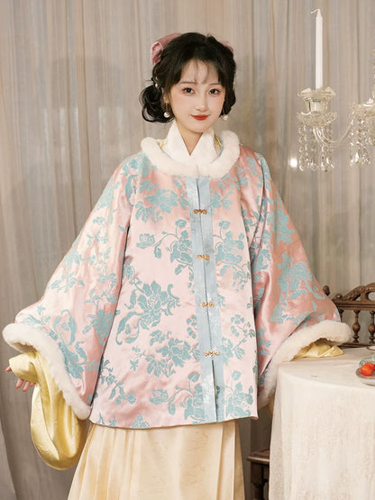 Zhaojun 昭君 - Ming Dynasty Round Neck Winter Robe