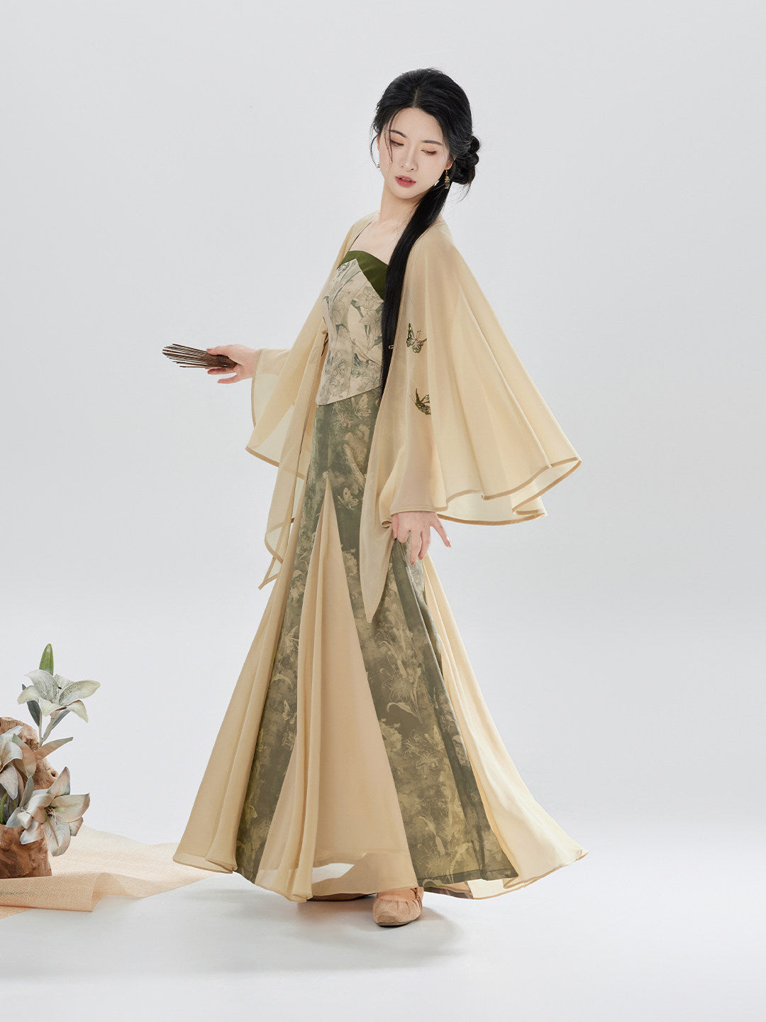 Lilies | Modern Chinese Zen Embroidered Chiffon Shawl Top and Skirt Set