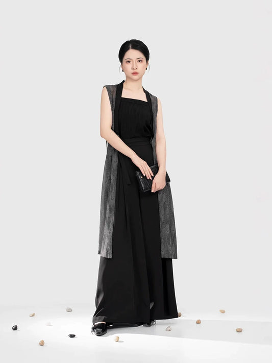 Song Dynasty Modern Hanfu Set with Bijia, Winged Sleeve Top and Wide Leg Pants - Crow Commands 乌翎 (Preorder)