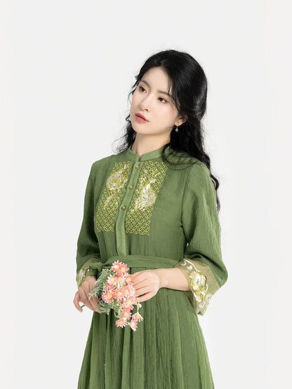 New Chinese Style Women Tencel Pleated Dress with Traditional Patch Motifs - Yu Fanghua 翠玉芳华 (Preorder)