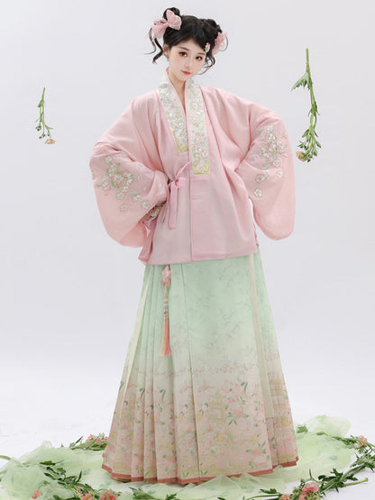 Ming Dynasty Cross Collar Top & Mint Pink Mamian Skirt | Chunmanyuan 春满园