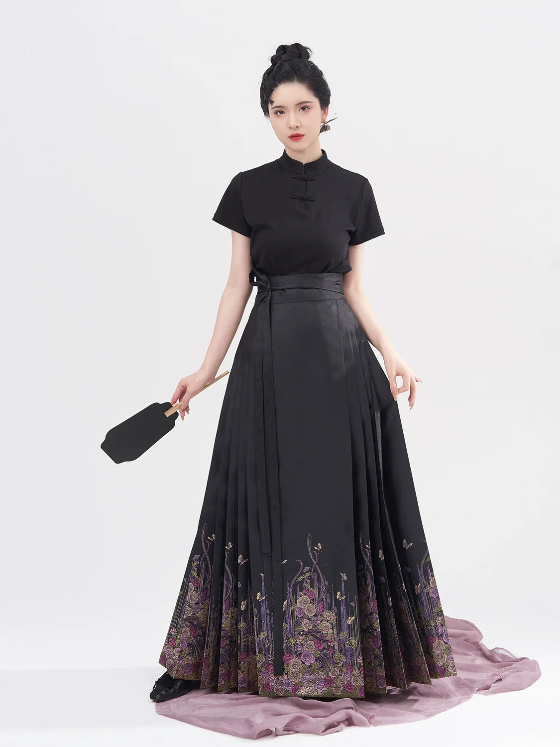 Chinese Blouse & Mamian Skirt Outfit | Huajian 花涧