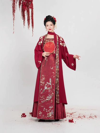 Ming Dynasty Wedding Hanfu Set & Mamian Skirt | Crimson Magpie 丹鹊相思
