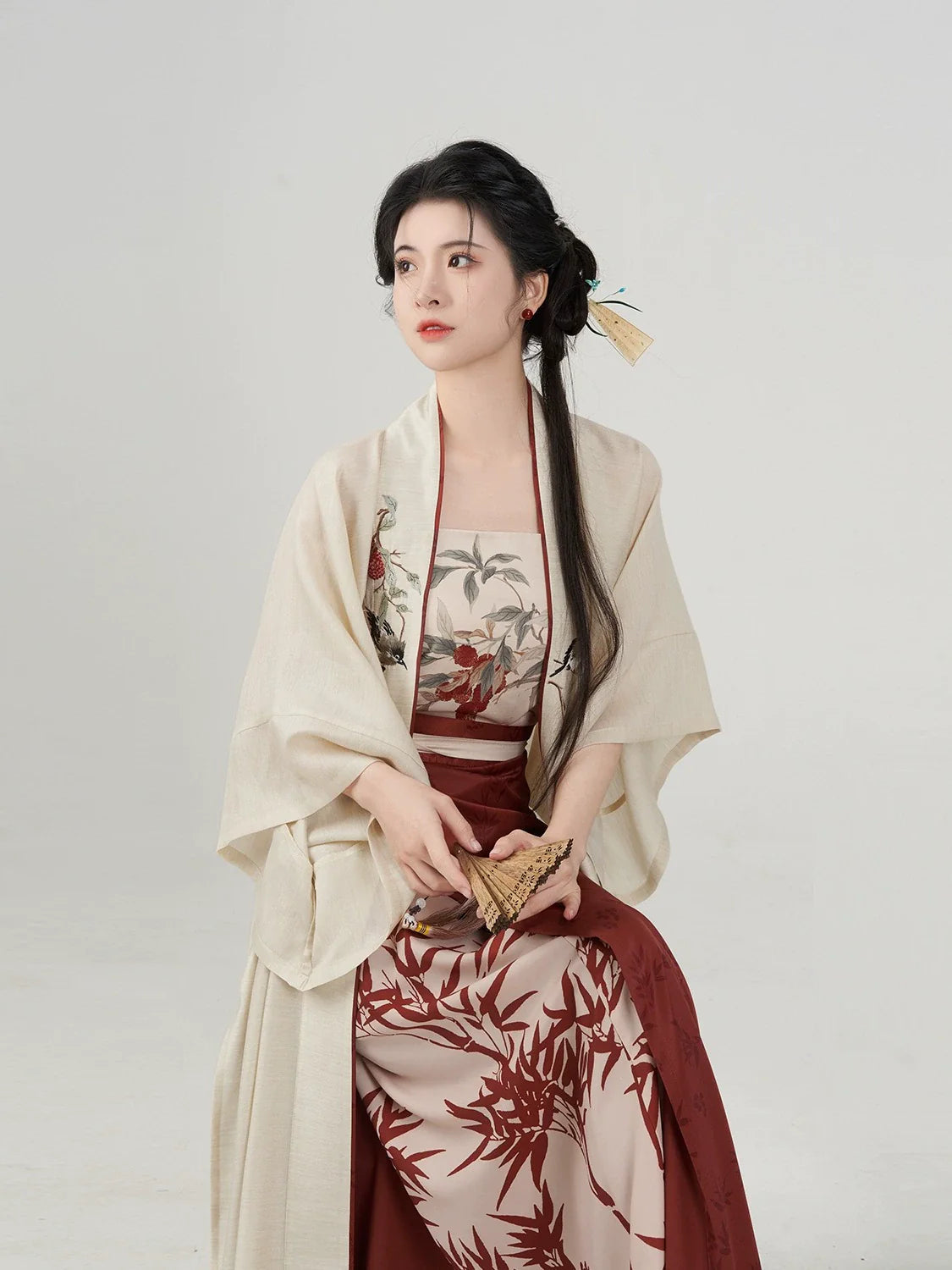Song Dynasty Modern Hanfu - Evening Magpie 晚鹊 (Preorder)