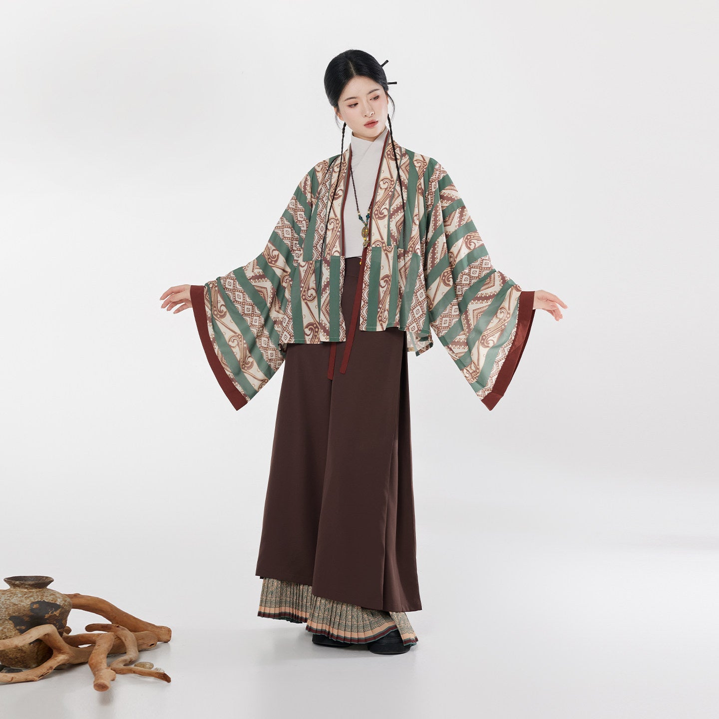 Wang Yun Shan | Modern Chinese Pleated Jacket and Wide Leg Pants Set