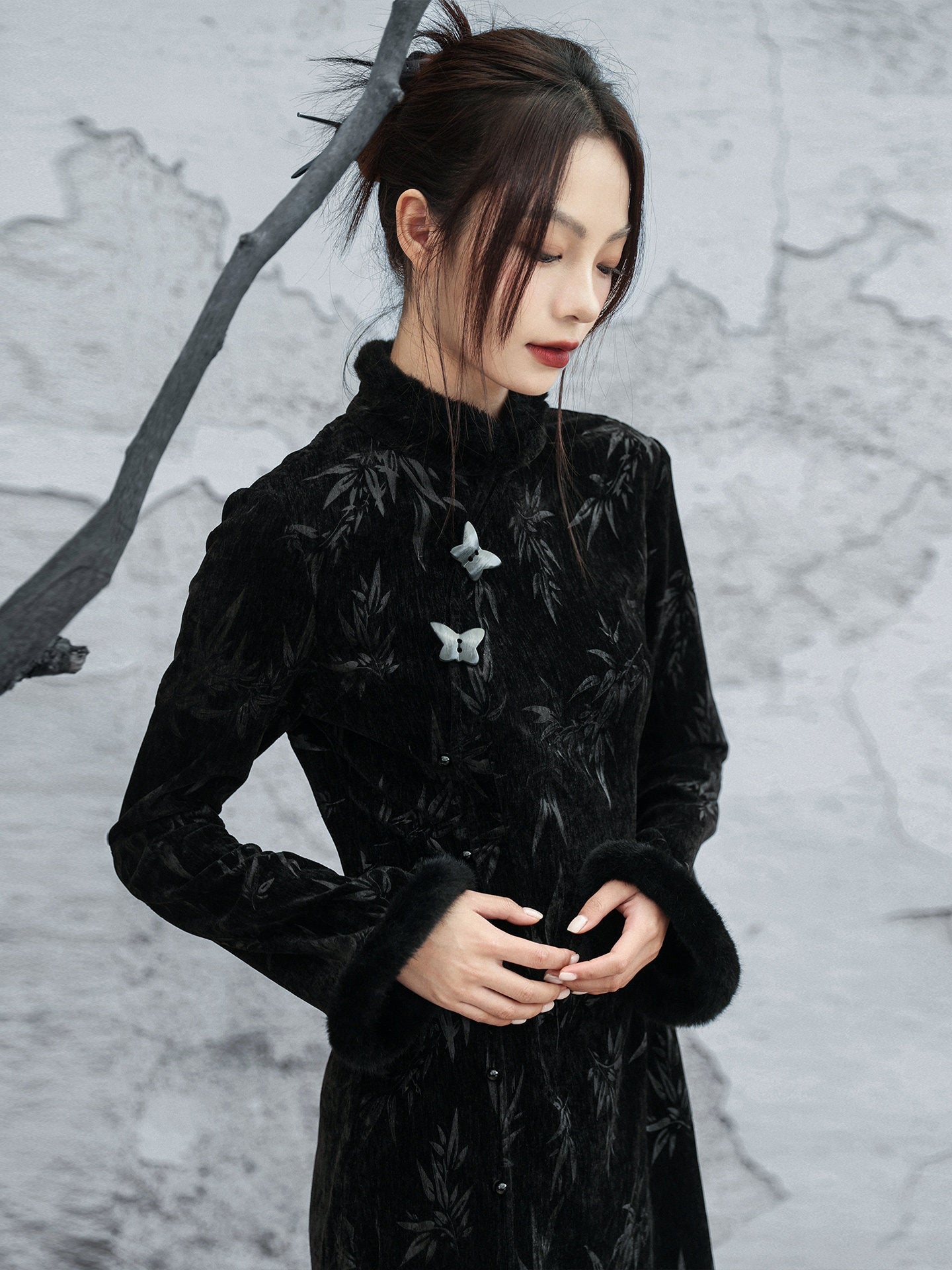 New Chinese Style Bamboo Leaf Embossed Slit Cheongsam Dress - Rongyue 溶月