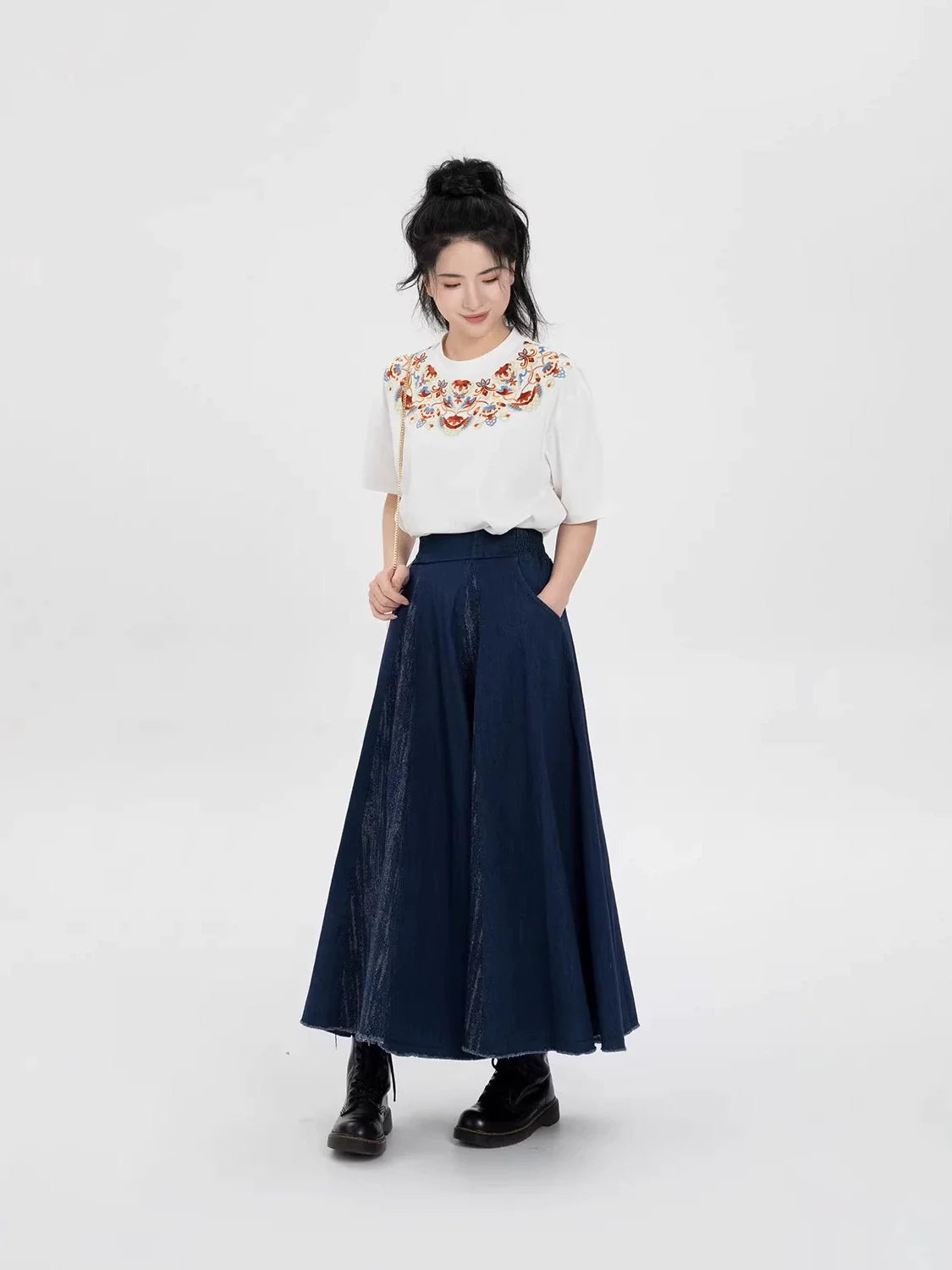 New Chinese Style Dunhuang Inspired Embroidered Cotton T-Shirt and Skirt Set - Huarongrong 花蓉蓉 (Preorder)