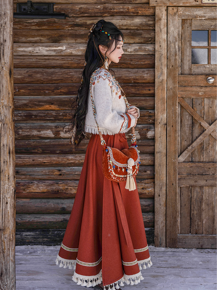 Tang Dynasty Modern Hanfu Wrap Skirt and Ethnic Style Sweater - Cloud Song 云中歌 (Preorder)