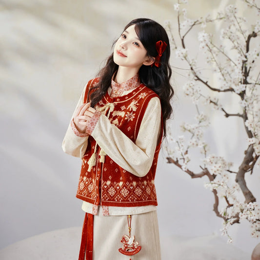 Peace of Years 岁安 - Song Dynasty Modern Hanfu Winter Knitted Bijia with Top and Flowing Skirt Set (Preorder)