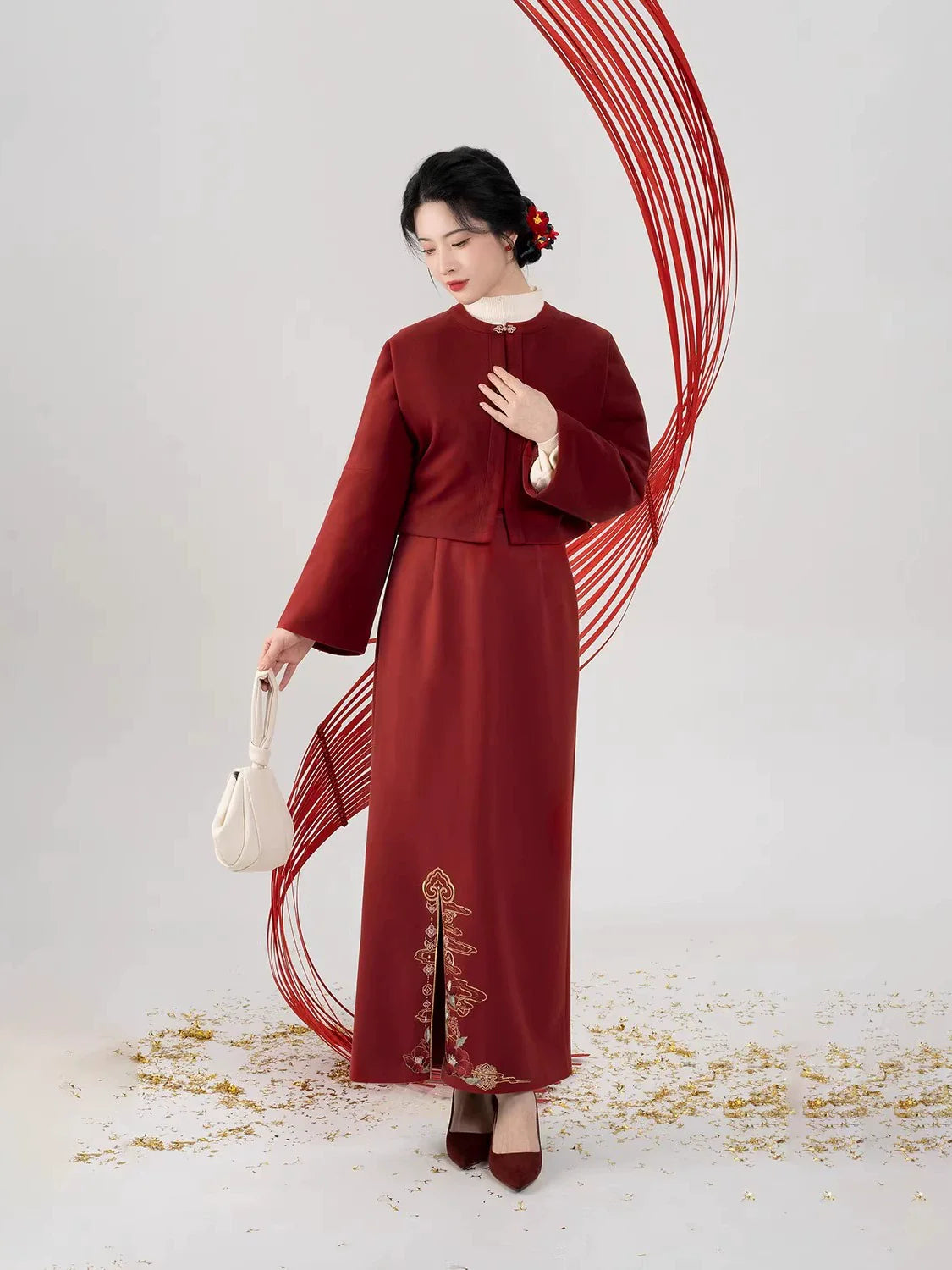 Song Dynasty Modern Hanfu Set with Jacket and Long Slit Skirt - Rich Flowers 有钱花 (Preorder)