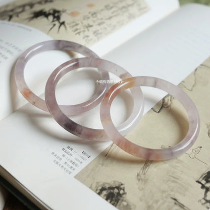 Seeing Flowers in the Fog Gold Silk Jade Bracelet