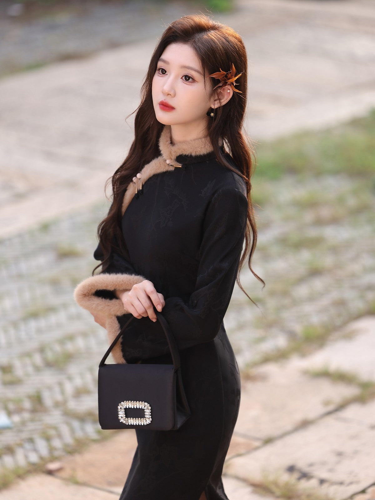 Long Sleeve Fur Trim Midi Qipao | Denise