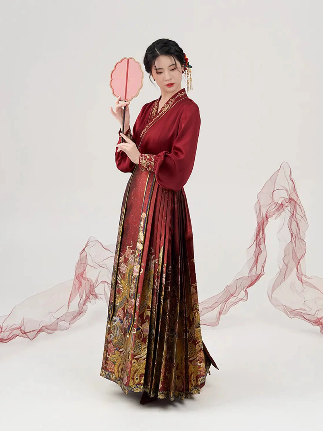 Ming Dynasty Wedding Hanfu Set & Mamian Skirt | Silk Phoenix 锦凤