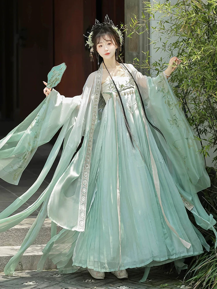 Qinghe 清荷 - Tang Dynasty Style Hanfu Dress Heziqun