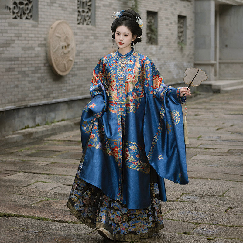 Ming Dynasty Bridal Hanfu Set with Robe & Mamian Skirt | Fengxia 凤霞