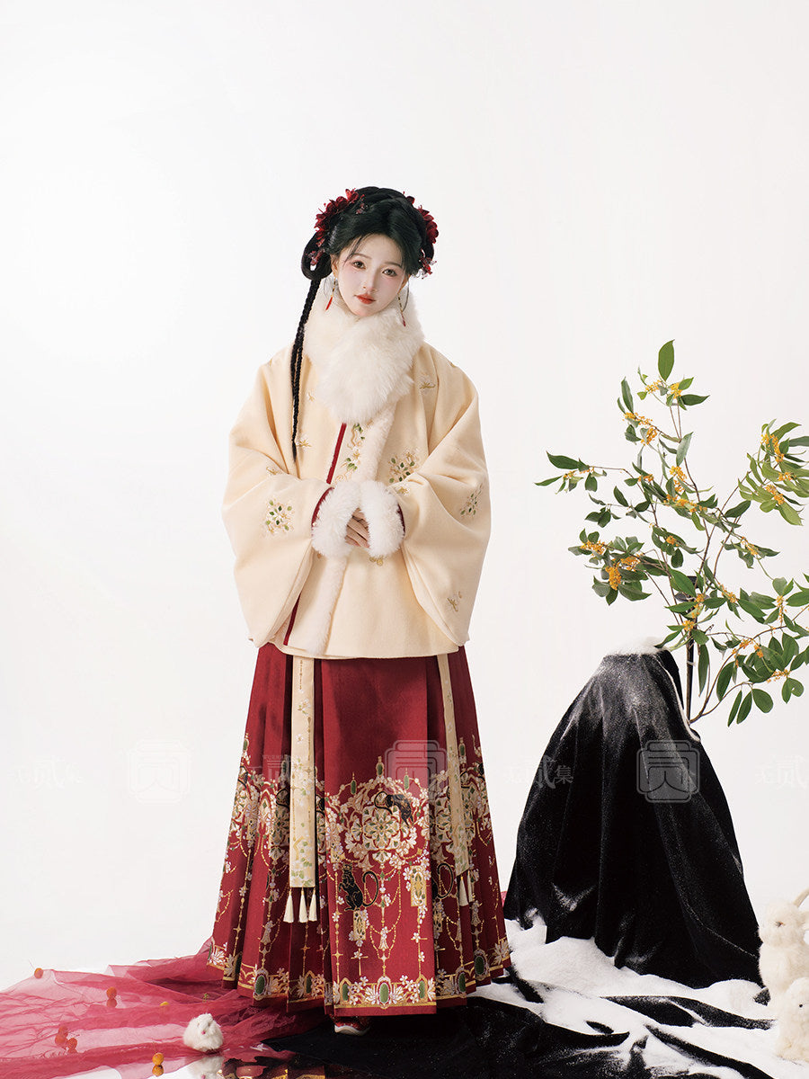 Ming Dynasty Chinese New Year Festival Hanfu Set | Fortune Cat 喵运亨通