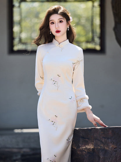 Long Sleeve Fur Trim Midi Qipao and Vest | Snow White