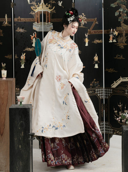 Ming Dynasty Hanfu Set with Robe & Mamian Skirt | Golden Koi 金桂鱼跃