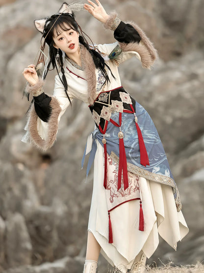 Yuanshan Yin 远山吟 - Exotic Hanfu Swordsman Outfit