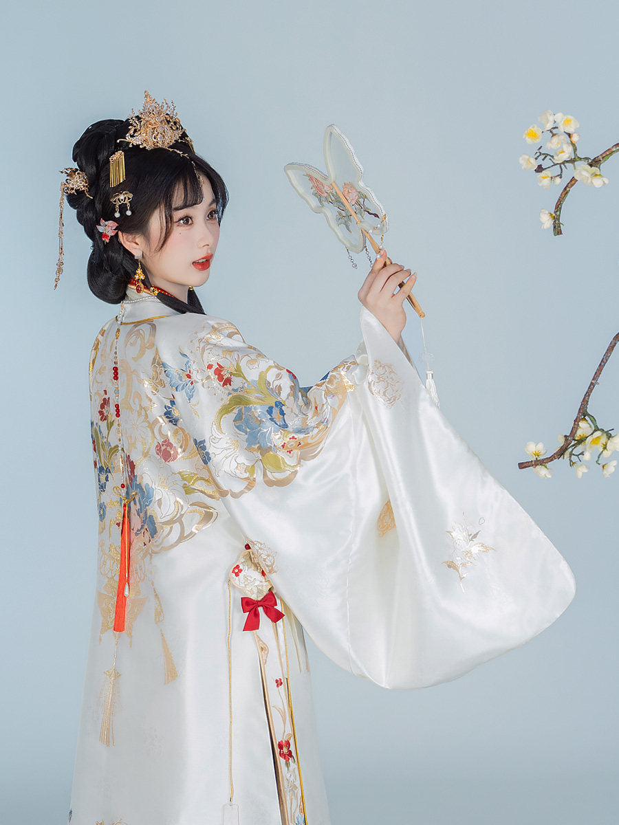 Ming Dynasty Wedding Hanfu Set with Brocade Round Collar Robe & Mamian Skirt | Gilded Grace 鎏金