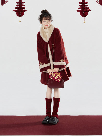 Tang Dynasty Dunhuang Museum Red Woolen Coat and Mini Mamian Skirt - Fu Lu Mingchun 福鹿鸣春 (Preorder)