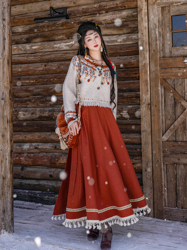 Tang Dynasty Modern Hanfu Wrap Skirt and Ethnic Style Sweater - Cloud Song 云中歌 (Preorder)