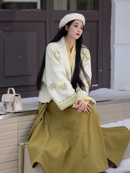 Song Dynasty Modern Hanfu Winged Sleeve Top and Wrap Skirt for Autumn and Winter - Osmanthus 桂花令 (Preorder)