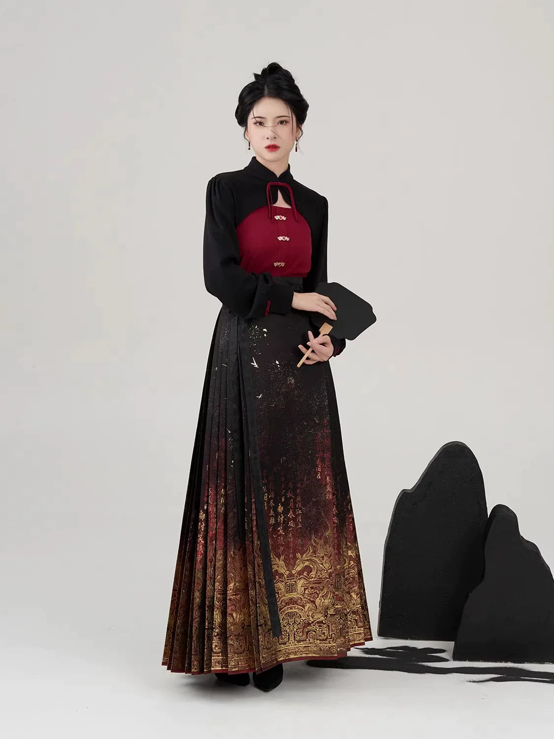Ming Dynasty Modern Hanfu Mamianqun Outfit - Dansha 丹砂