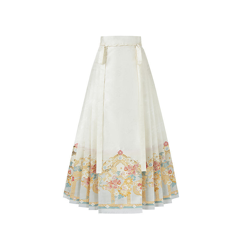 Ming Dynasty Hanfu Set with Cloud Collar & Mamian Skirt | Crescent 半月霜