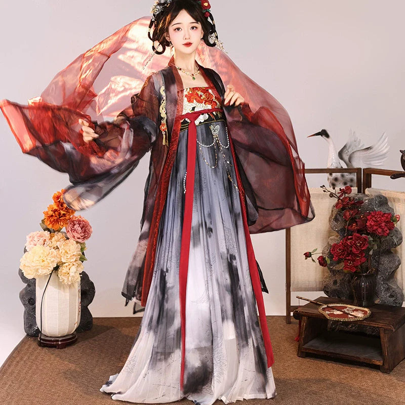 Moyunjian 墨云间 - Tang Dynasty Style Qixiong Ruqun
