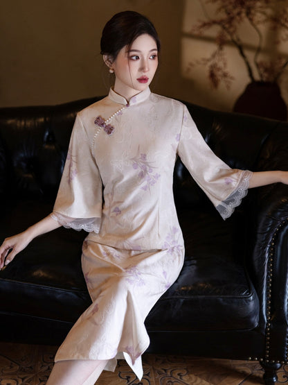 Mid Sleeve Floral Relaxed Cut Cheongsam | Moonlight Porcelain