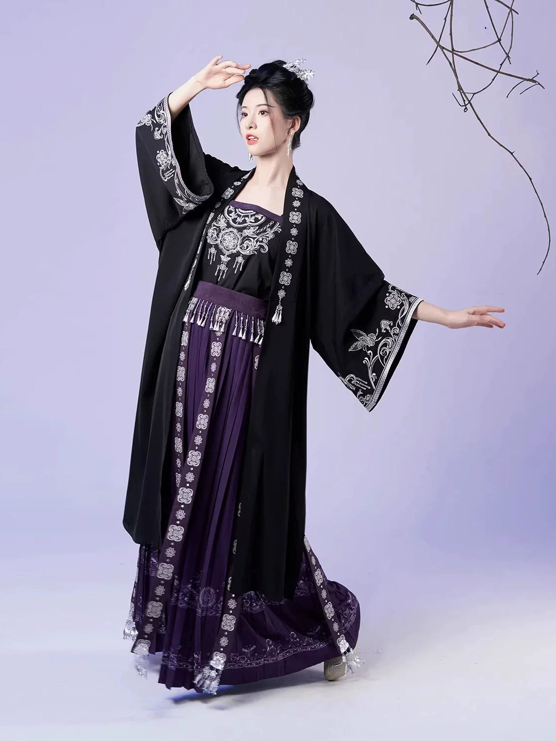 Miao Ethnic Inspired Hanfu Set with Embroidered Half-Sleeve Top & Pleated Bell Skirt - Yanyan Yinlin 晏晏银铃 (Preorder)
