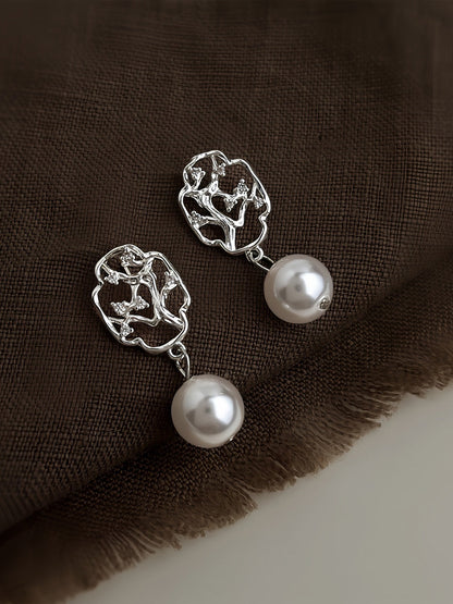 Plum Window Pearl Earrings | Hanfu Jewelry