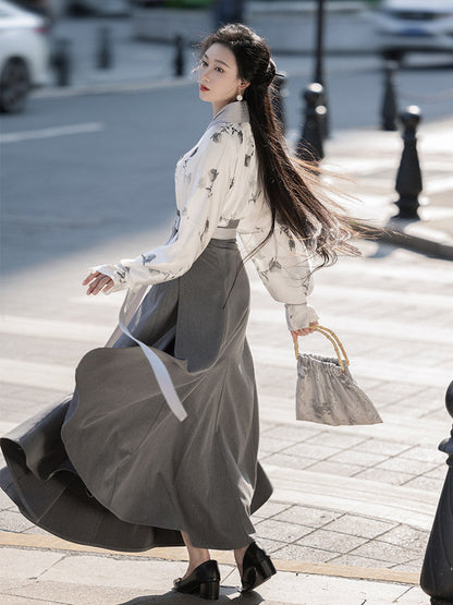 New Chinese Style Hanfu Winged Sleeve Top and Wrap Skirt - Yiliang 一两 (Preorder)