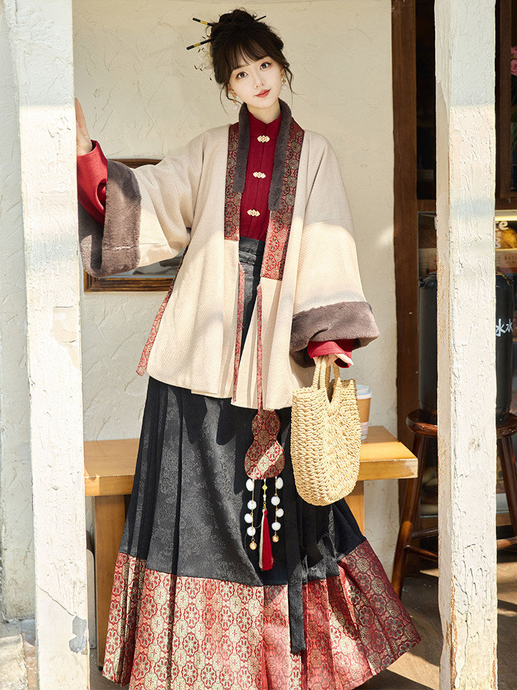 Ming Dynasty Cross Collar Jacket and Mamianqun - Watching the Years 守岁
