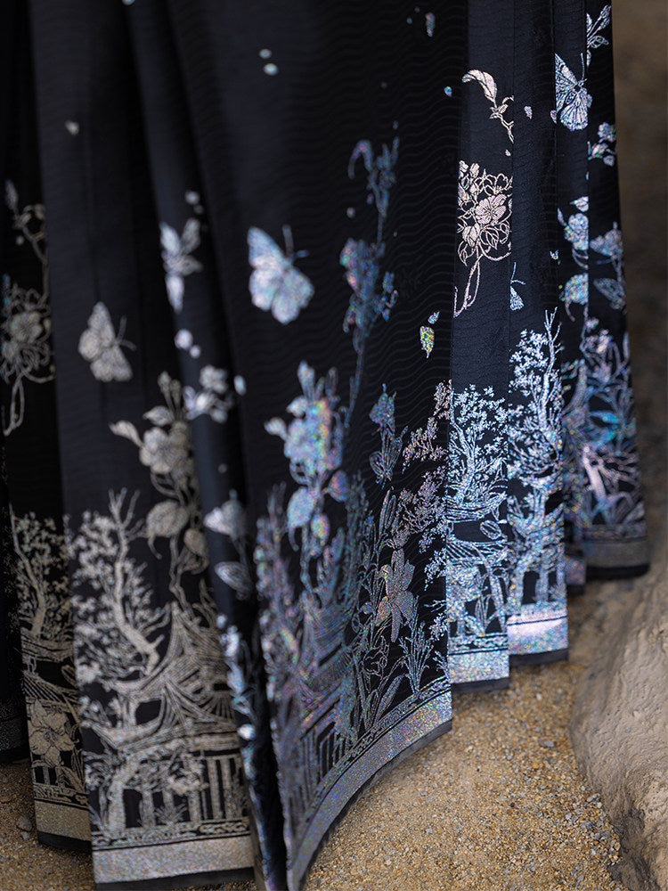 New Chinese Style Winged Sleeve Top and Mamianqun Hanfu Set - Guest of Human Realm 人间客