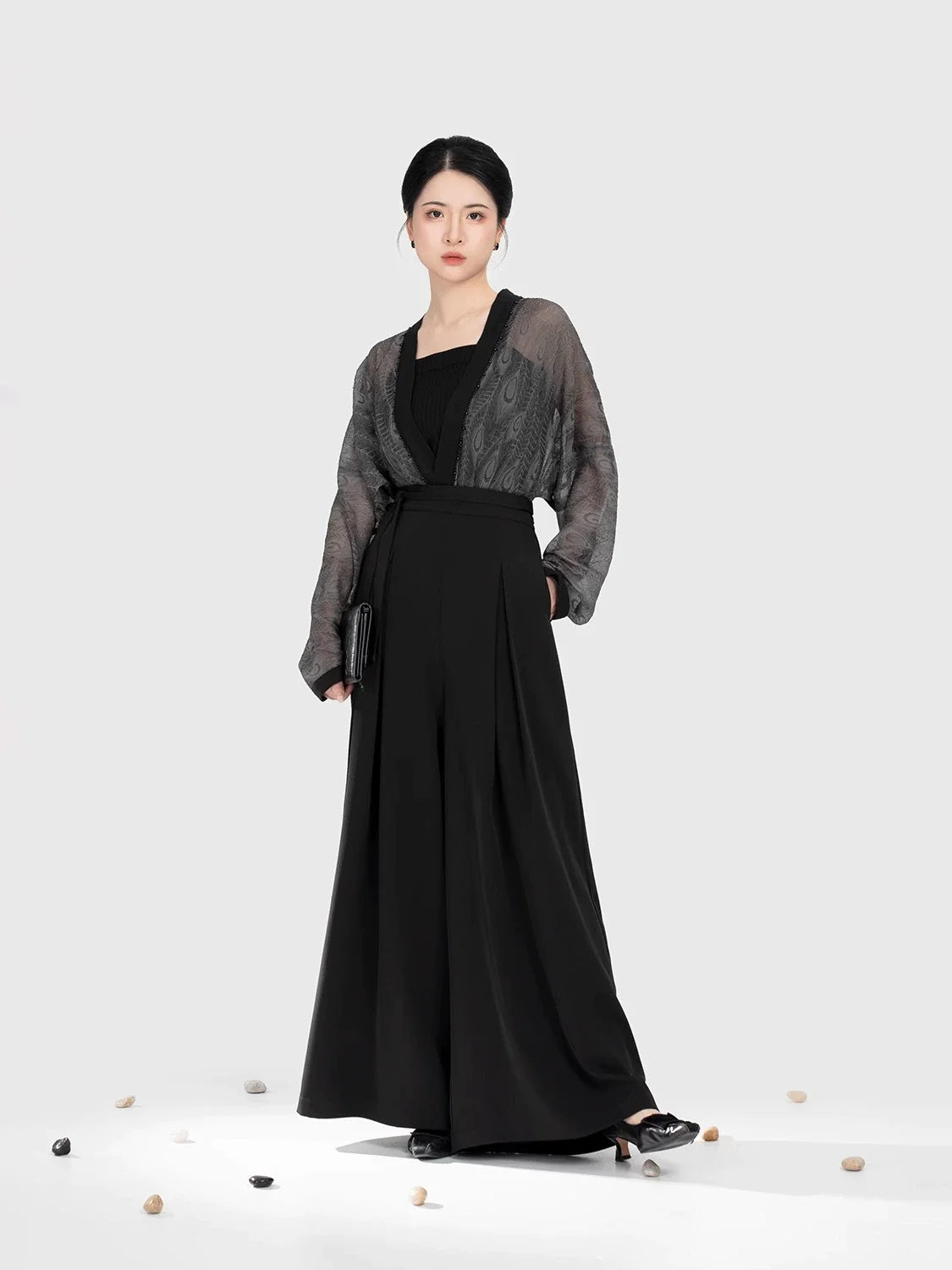 Song Dynasty Modern Hanfu Set with Bijia, Winged Sleeve Top and Wide Leg Pants - Crow Commands 乌翎 (Preorder)