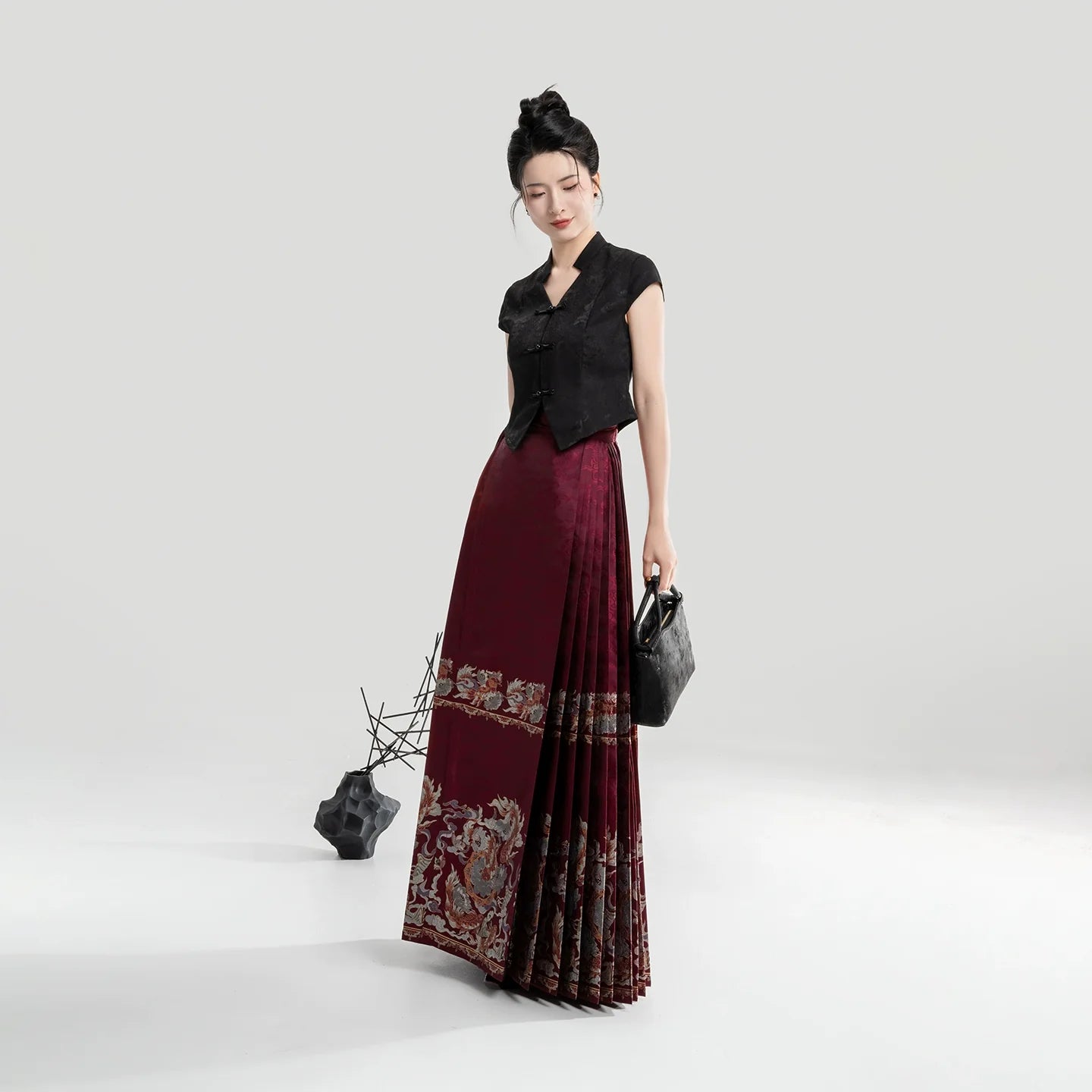 New Chinese Style Women's V Neck Top - Yinyue 吟月 (Preorder)