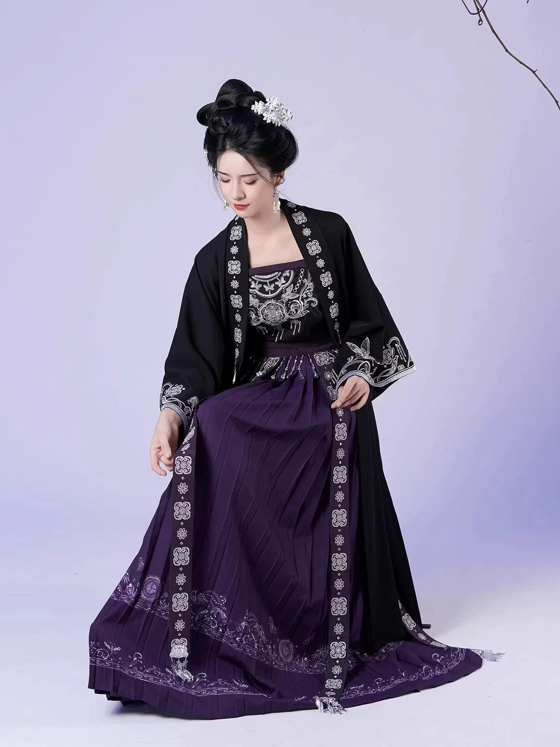 Miao Ethnic Inspired Hanfu Set with Embroidered Half-Sleeve Top & Pleated Bell Skirt - Yanyan Yinlin 晏晏银铃 (Preorder)