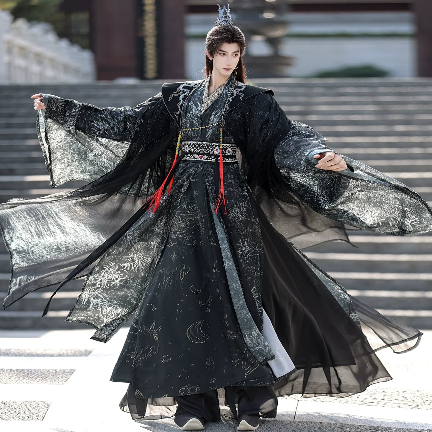 Night Ink Sovereign 夜墨青王 - Unisex Hanfu Cloak Robe in Dark Immortal Style, Song-Inspired Chinese Outfit