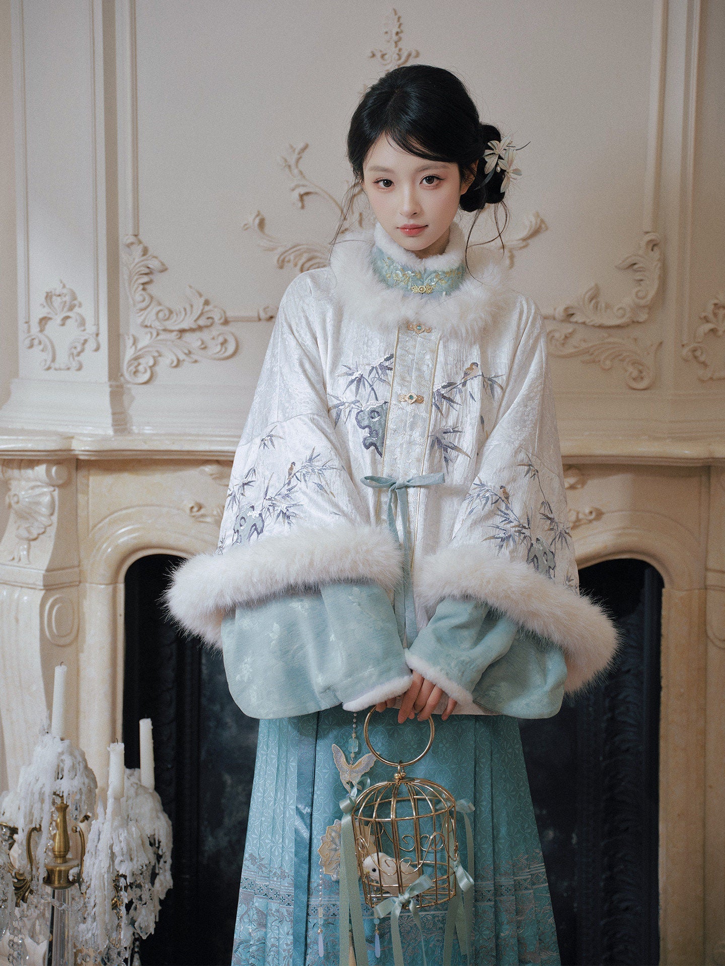 Ming Dynasty Hanfu Set with Jacket & Ocean Blue Mamian Skirt for Women | Zhaojun 昭君