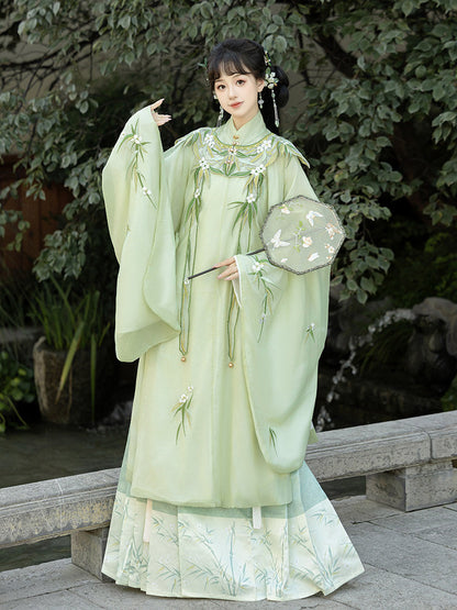 Ming Dynasty Bamboo Leaves Motif Cloud Collar & Mamian Skirt | Yujun 玉君
