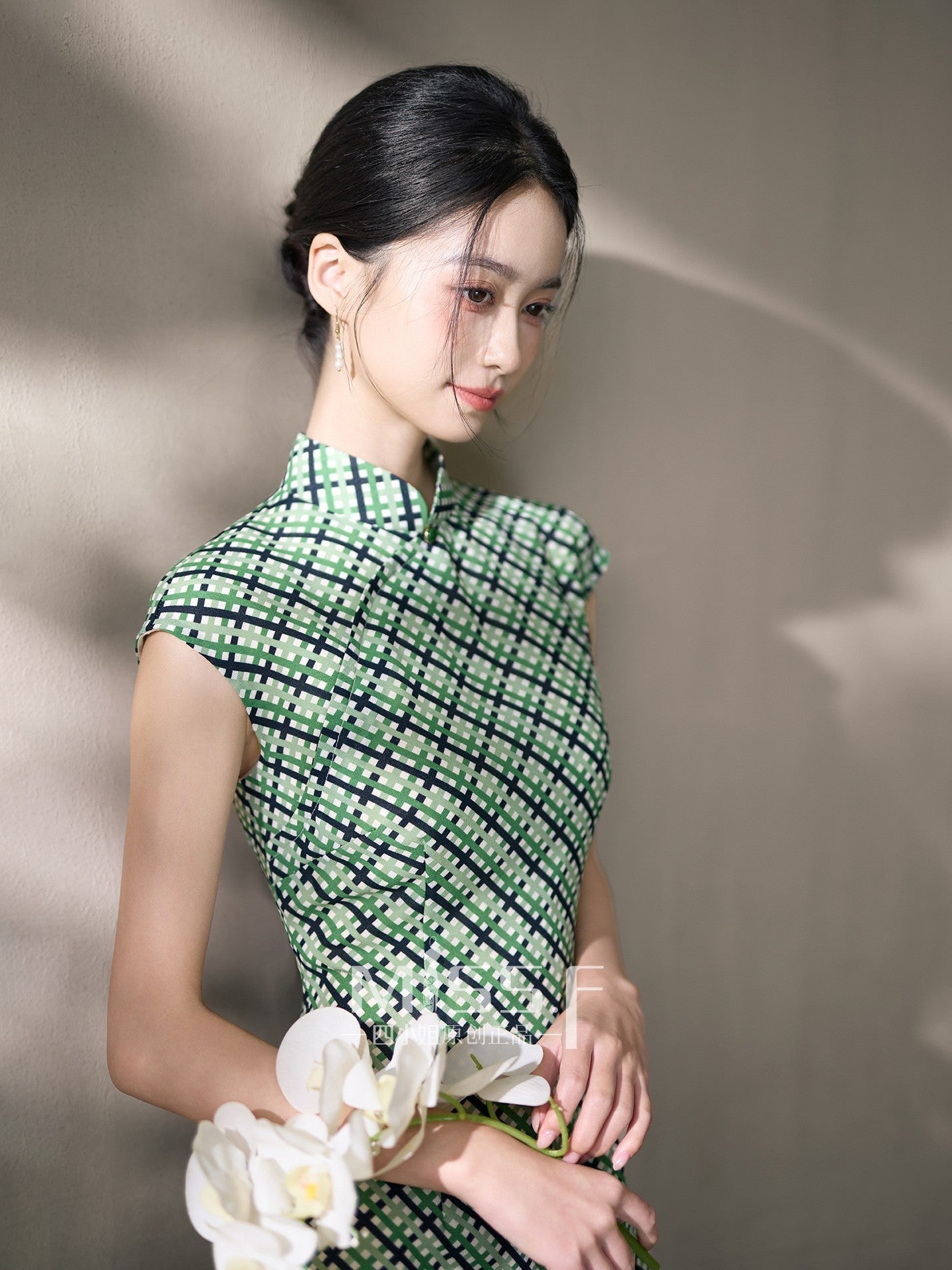Short Sleeve Old Hong Kong Style Qipao | Jade