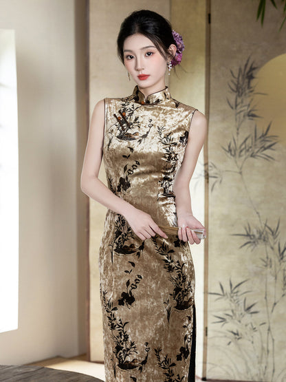 Sleeveless Gold Velvet Long Cheongsam | Jinyi
